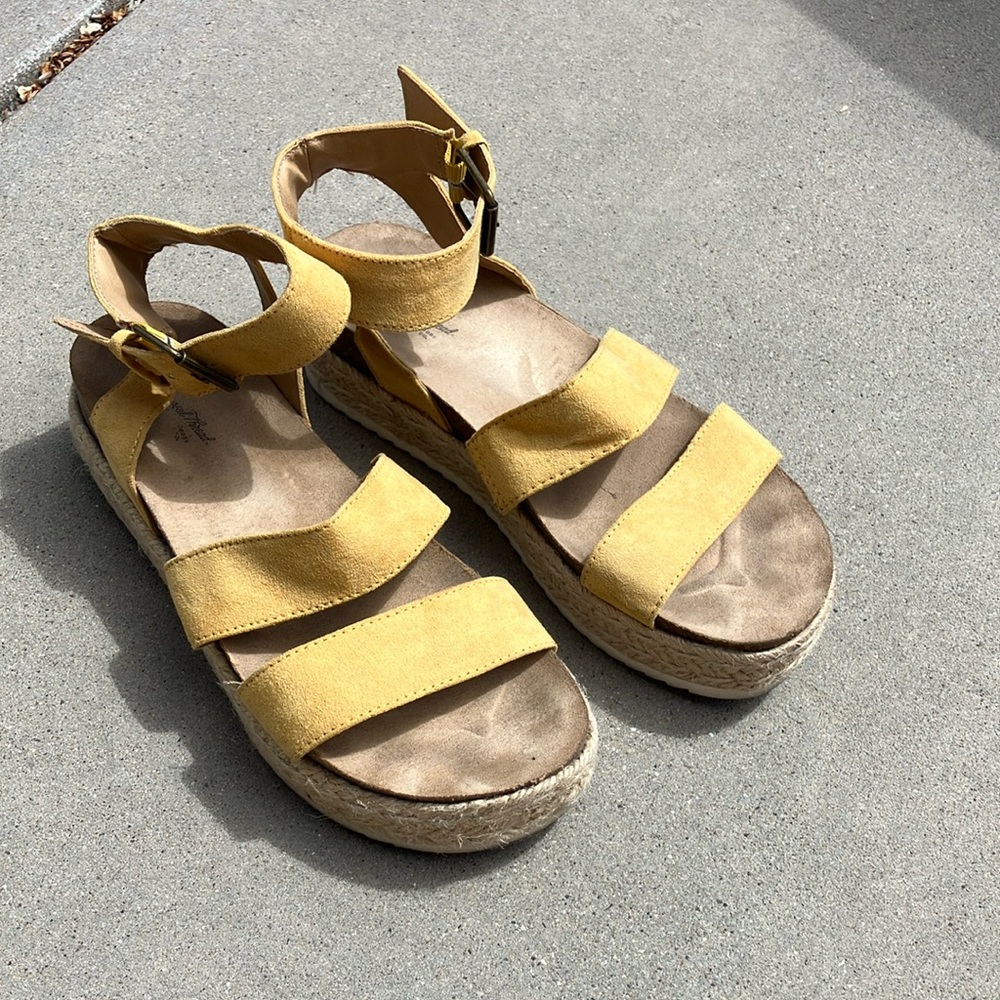 Yellow Suede Women's Sandals Gently Loved